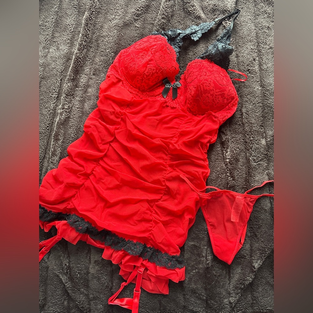 La SENZA Red and Black Lace Merry Widow